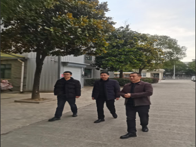 經(jīng)開區(qū)管委會副主任黃佑德到創(chuàng)先實業(yè)公司調(diào)研